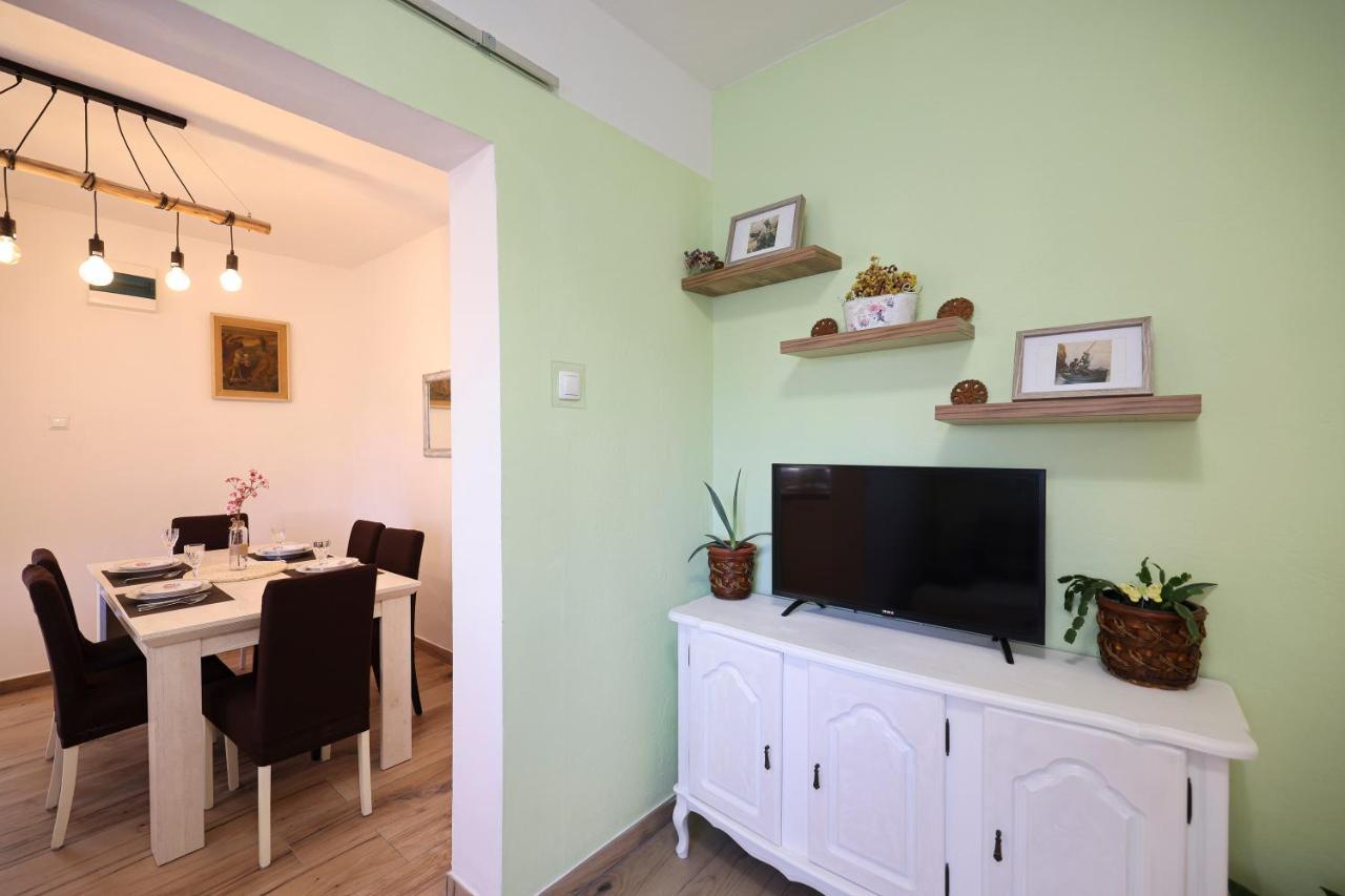 Apartment Rustica Zadar With Exclusive Use Of The Pool-Ground Floor ภายนอก รูปภาพ